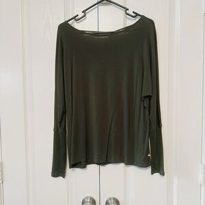 JoyLab Lightweight SportsTop with open detail on the back size Small dark green